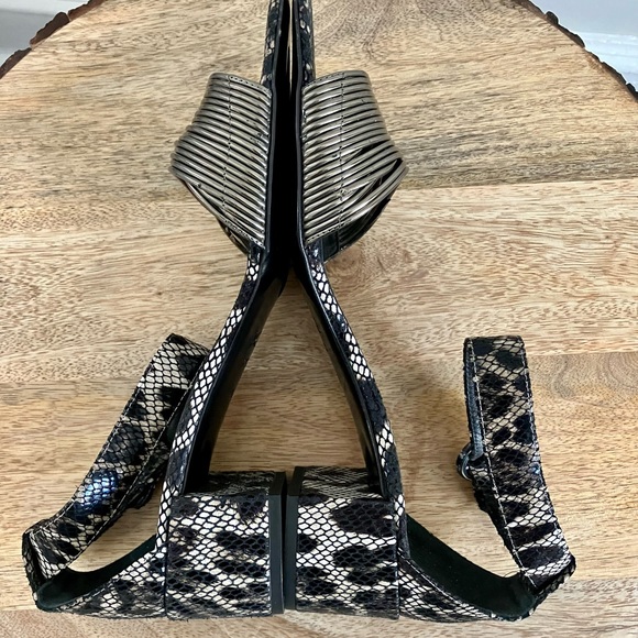 AGL Designer Attilio Giusti Leombruni Snakeskin Sandals Size 11.5(41.5) NEW - Picture 6 of 10
